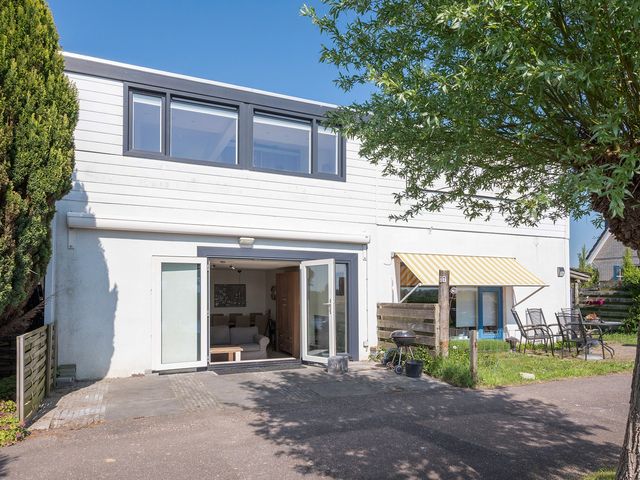 Oude Weerlaan 75, Hillegom