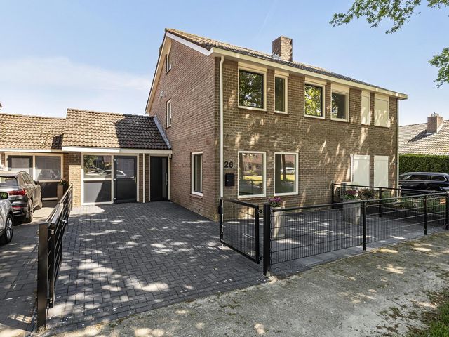 De Beeklanden 26, Schoonebeek