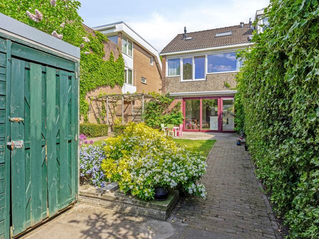 Kloosterwei 231, Warmond