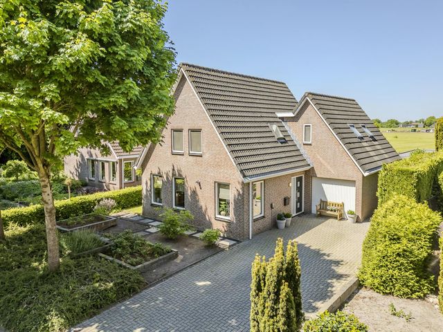 Jacob Katsstraat 11, Alteveer