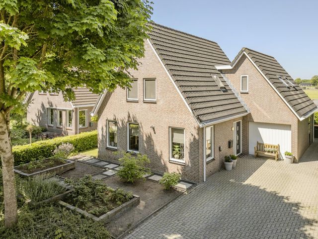 Jacob Katsstraat 11, Alteveer
