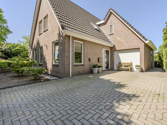 Jacob Katsstraat 11, Alteveer