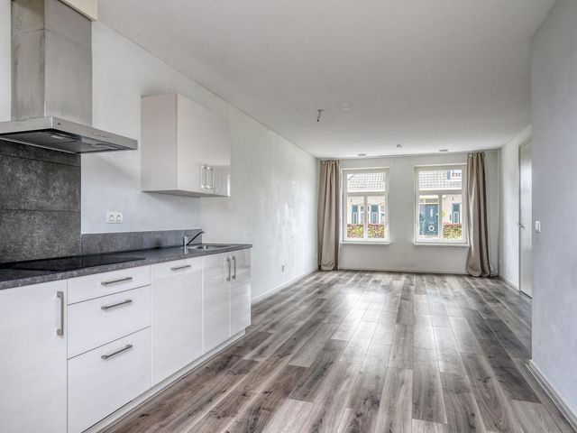 Dokter Bernhardistraat 16, Stavenisse