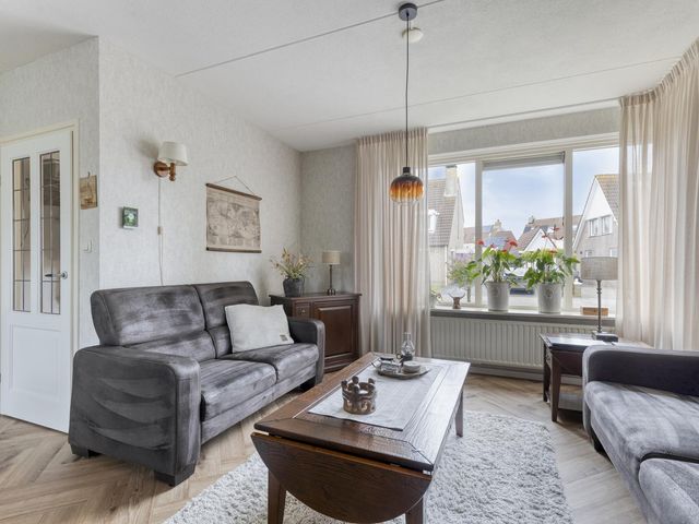 Meanderlaan 210, Tholen