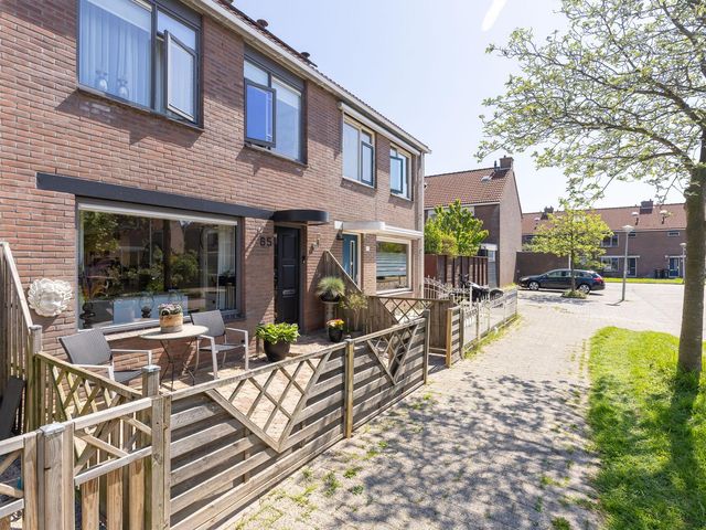 Grutto 65, Hoorn