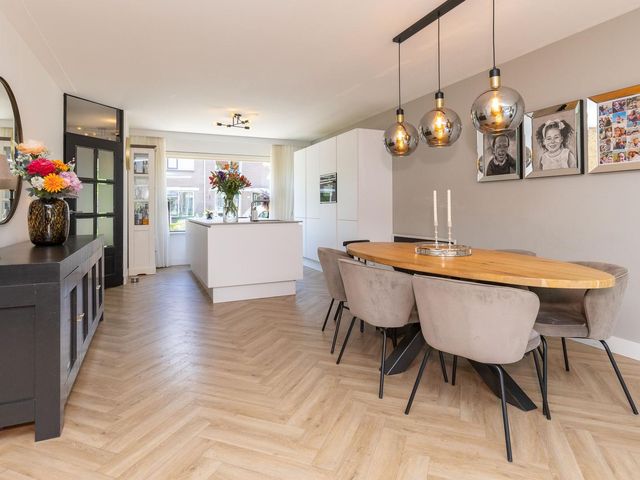 Grutto 65, Hoorn