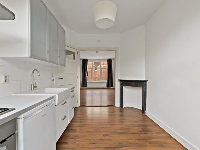 Rhododendronstraat 147, 'S-Gravenhage