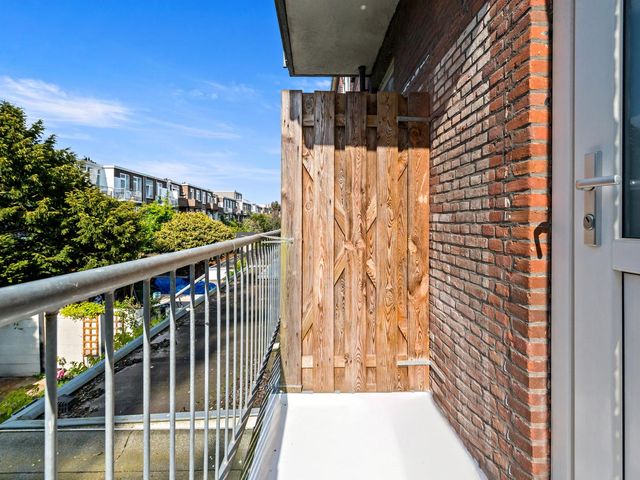 Rhododendronstraat 147, 'S-Gravenhage