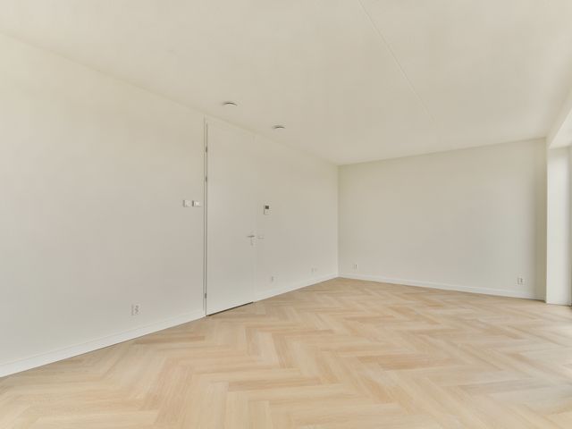 Bridgemankade 106, Hoofddorp