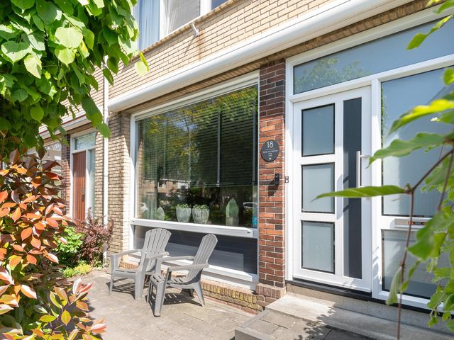 Brahmsstraat 18, Ridderkerk