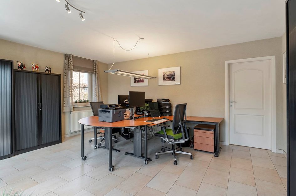 Hoevenstraat 27  
