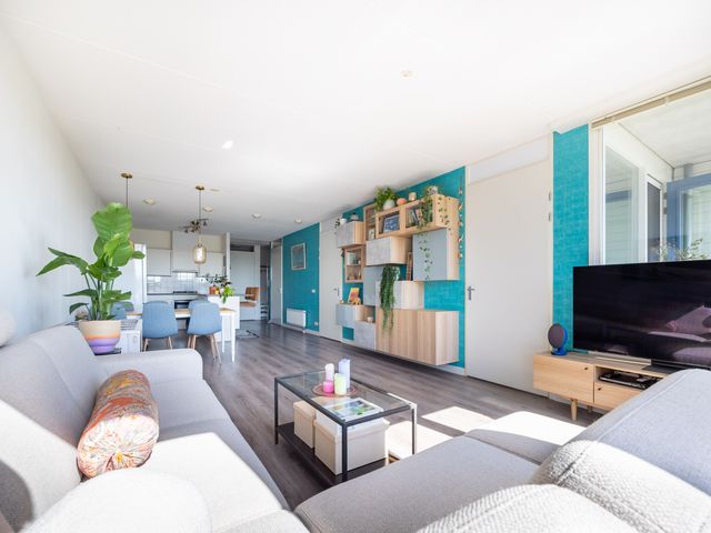 Ter Lips 23, Voorschoten
