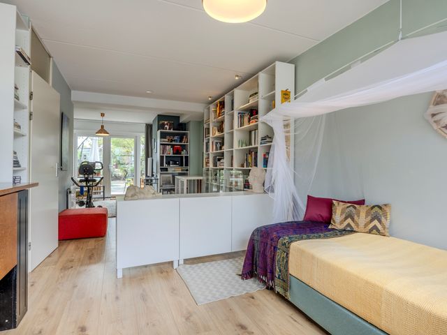 Roer 343, Rotterdam