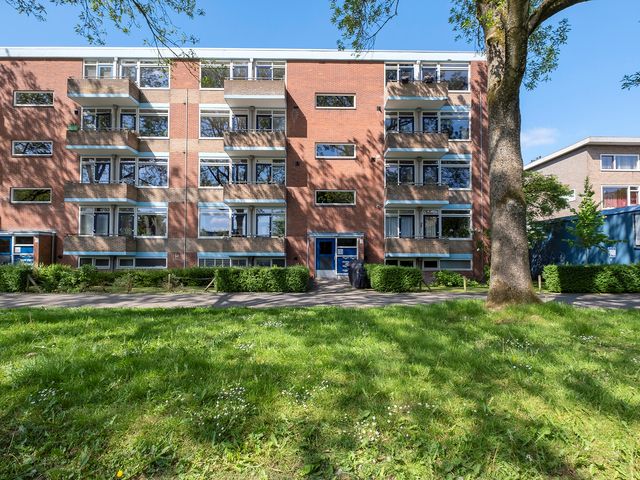 Van Lenneplaan 25, Groningen
