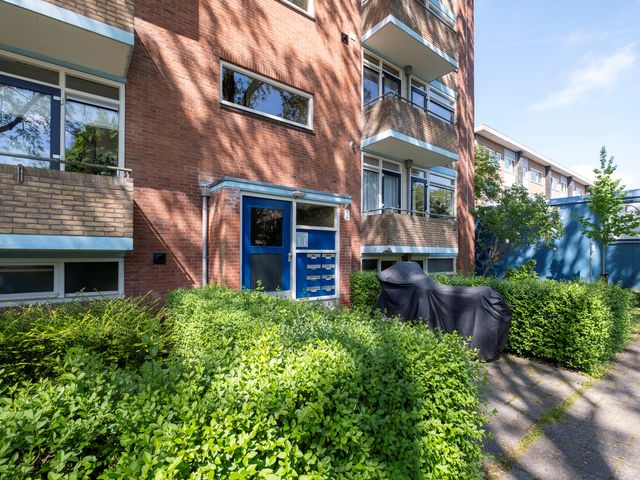 Van Lenneplaan 25, Groningen