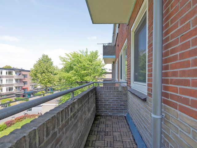 Van Lenneplaan 25, Groningen