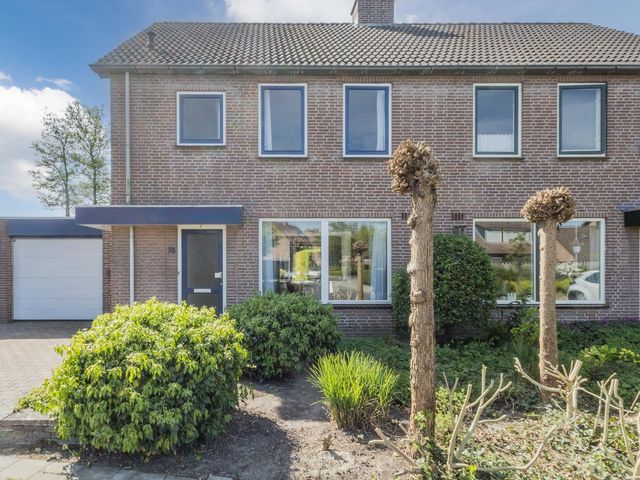 Akkerwindelaan 74, Terneuzen
