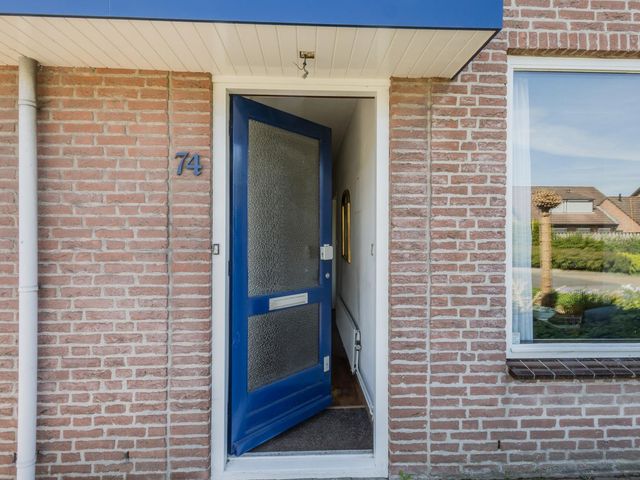 Akkerwindelaan 74, Terneuzen