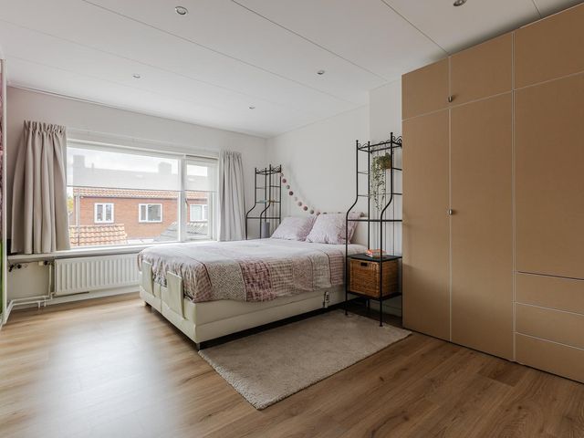 Schoolstraat 9, Vogelwaarde
