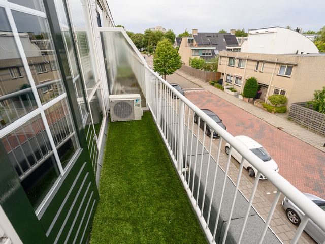 De Schakel 12, Leidschendam