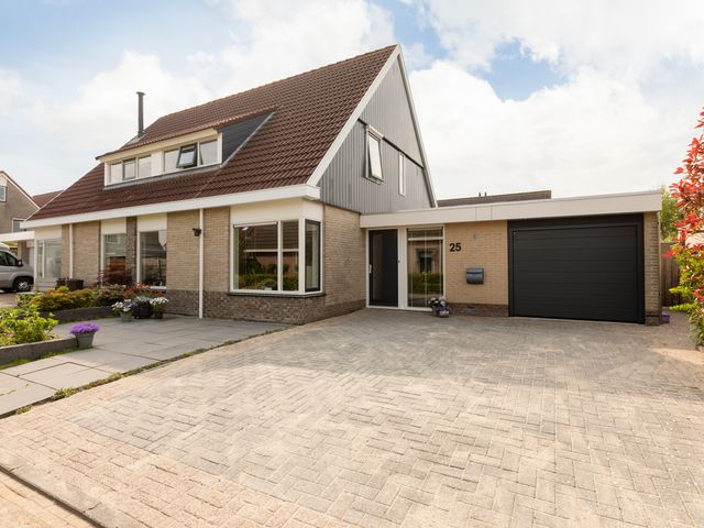 De Kamp 25, Makkum