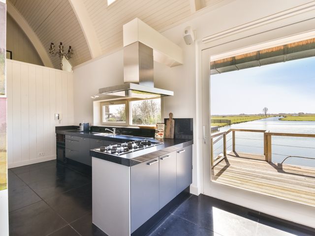 Kanaaldijk 24, Spijkerboor