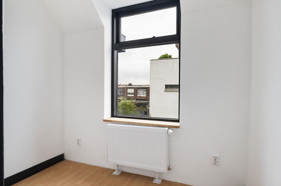 Nicolaasdwarsstraat 28