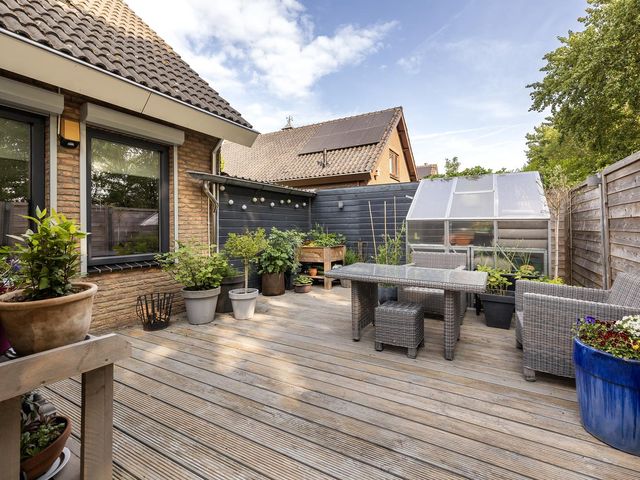 Rustburg 52, Ouddorp