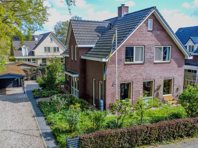 Krepelsbosch 121, Apeldoorn