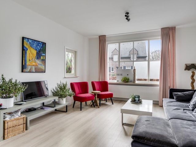Burg. Greijmansstraat 12, Nederweert