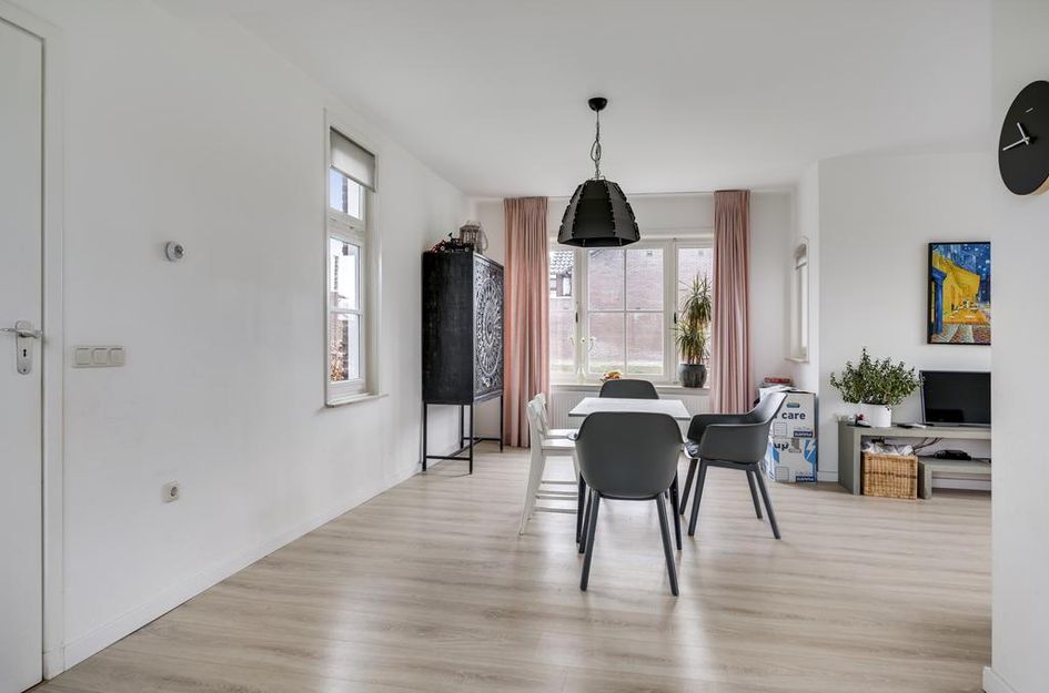 Burg. Greijmansstraat 12