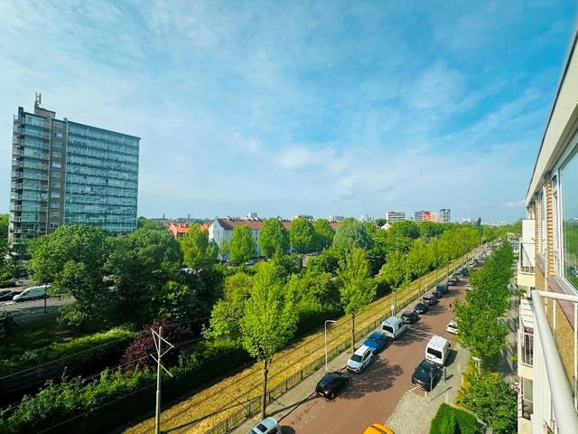 Erasmusplein 210, Den Haag