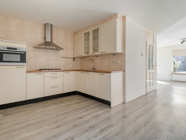 Het Roefje 15, Hoogeveen