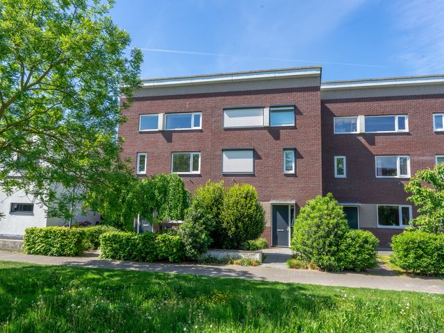 Rolling Stonesstraat 103, Lent