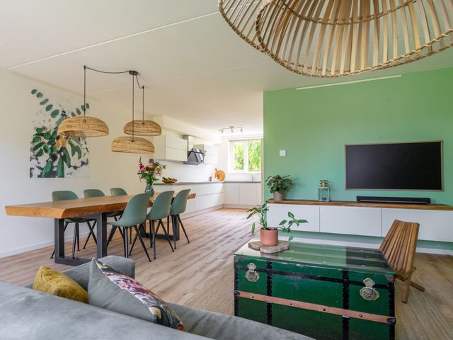 Rolling Stonesstraat 103, Lent
