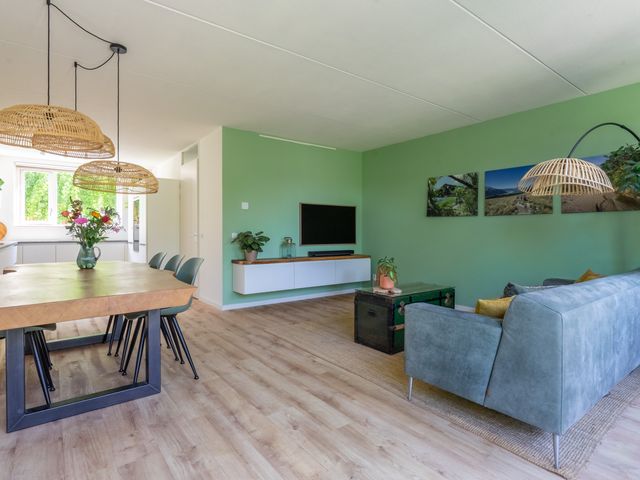 Rolling Stonesstraat 103, Lent
