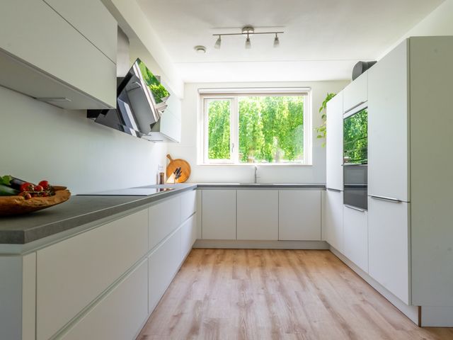Rolling Stonesstraat 103, Lent