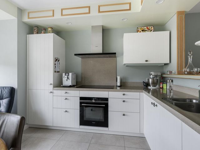 Dilt 30b, Tholen