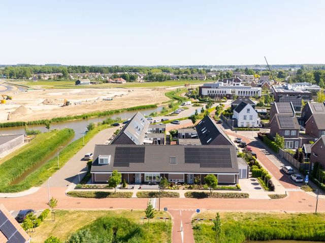 Dilt 30b, Tholen