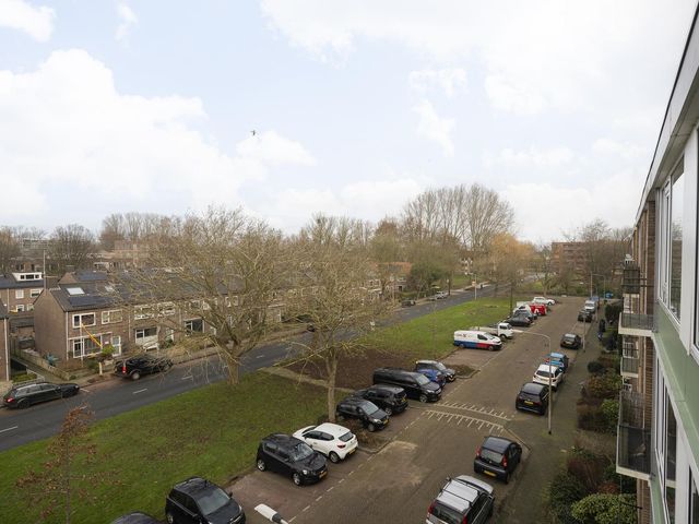Ter Weerlaan 104, Wassenaar