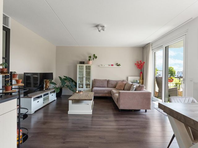 Makassarweg 3D, Almere