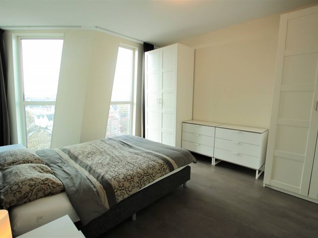 Kruisplein 668, Rotterdam