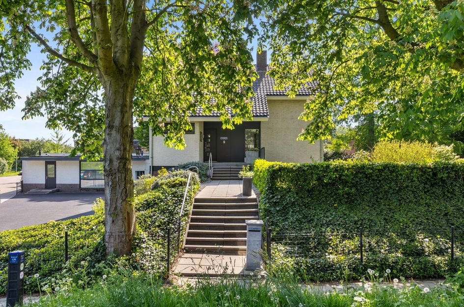 Kloosterlaan 8