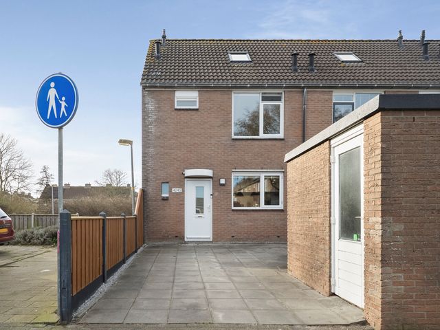 Doorzwin 4245, Julianadorp