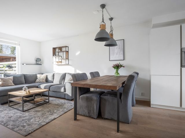 Doorzwin 4245, Julianadorp