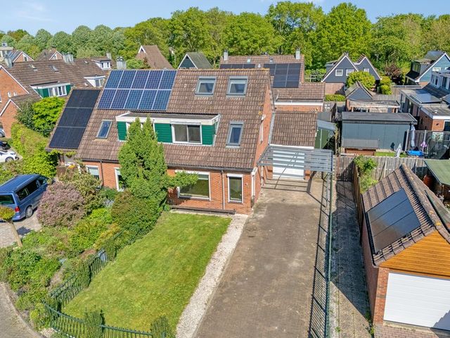 Het Roefje 15, Hoogeveen
