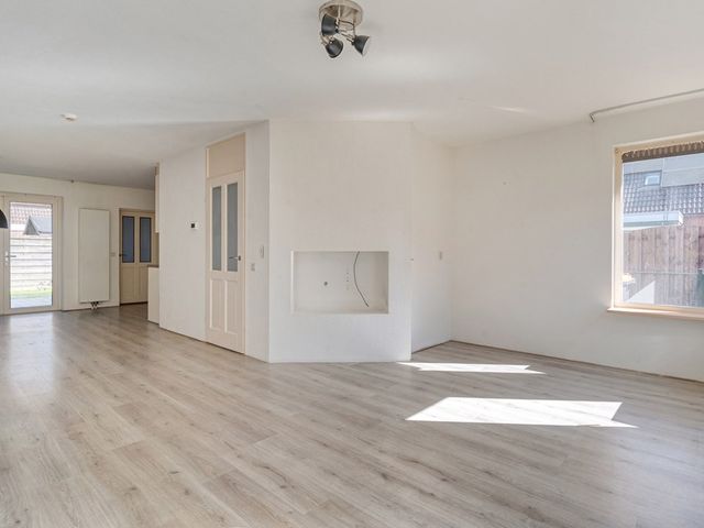 Het Roefje 15, Hoogeveen