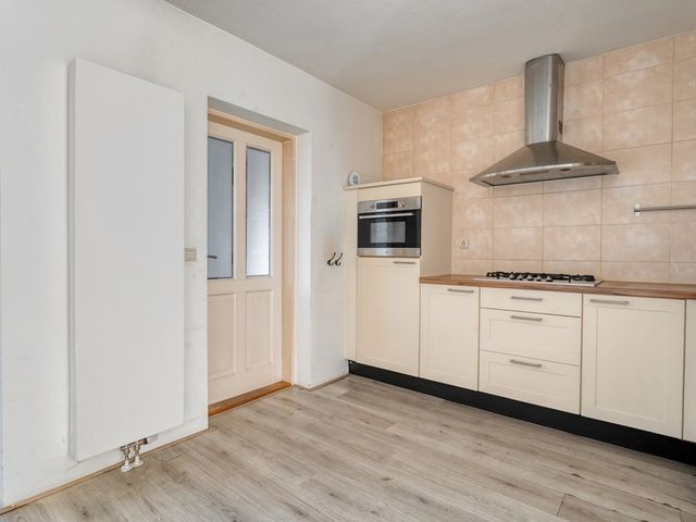 Het Roefje 15, Hoogeveen