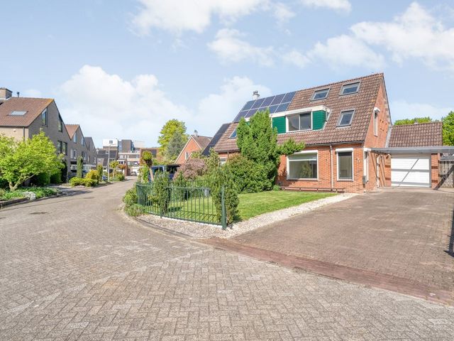 Het Roefje 15, Hoogeveen