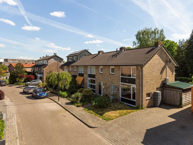 Tonissenlaan 18, Ugchelen